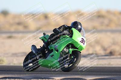 media/Dec-07-2025-CVMA (Sun) [[3e7d2de5dc]]/Race 17-Amateur Formula Middleweight/